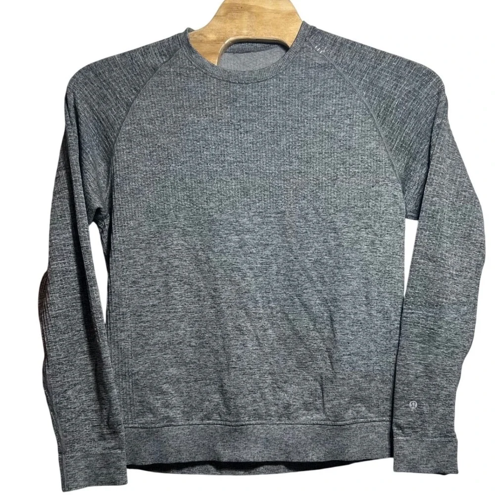 Lululemon Men Large Engineered Warmth Long Sleeve Crewneck Sweater Heather Grey